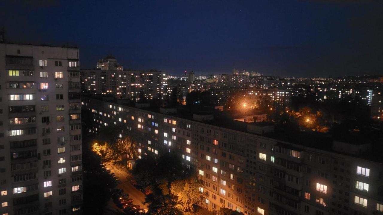 Чудова Квартира Для Відпочинку І Роботи На Оболоні Kyiv Exterior photo